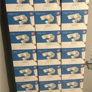 1 Ring Floodlight Wired Brand New Sealed FAST PRIORITY MAIL SHIPPING Color White